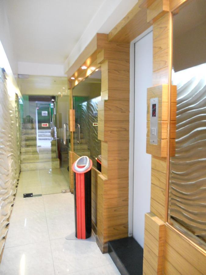 Strand Inn Hotel Bangkok Exterior photo